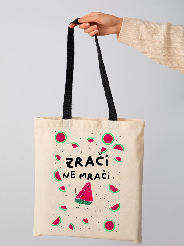 Cegeri sa crnim ruckama i natpisom- zrači, ne mrači