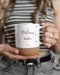 Petrina baka, šolja sa podmetačem i srcima