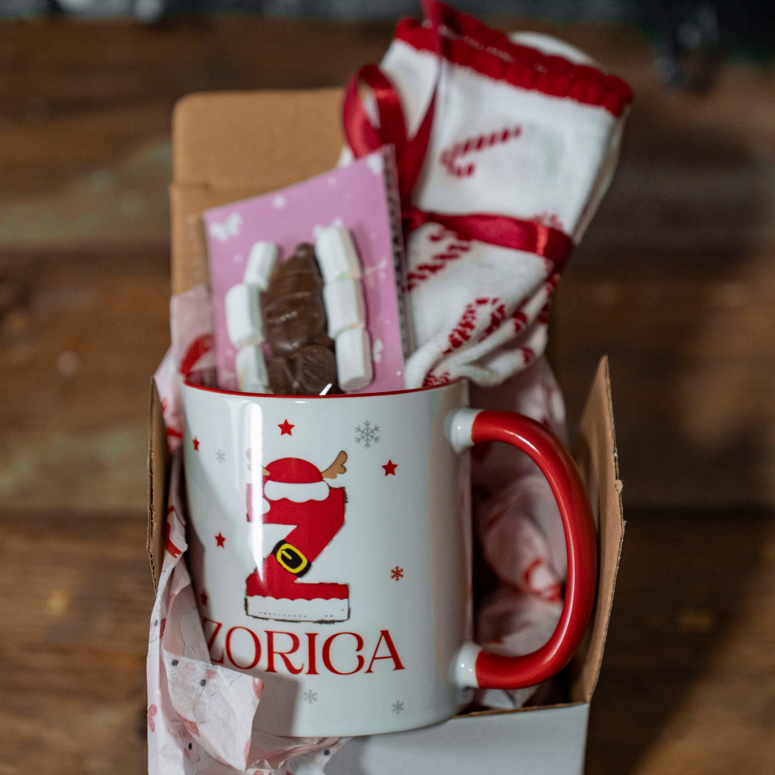 deda-mraz3 Set čarape i šolja sa imenom