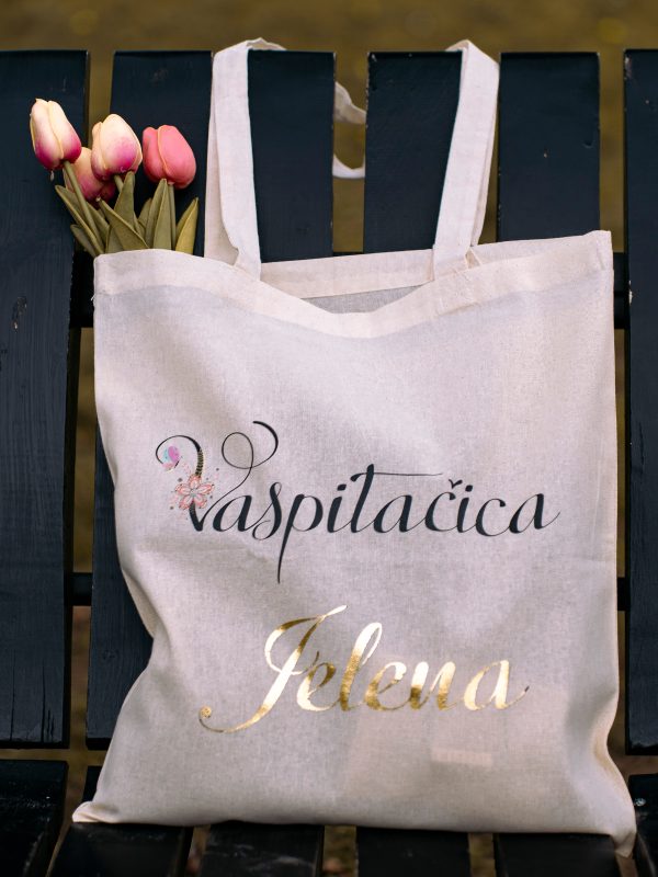 Ceger za vaspitačicu sa imenom i zlatnom štampom